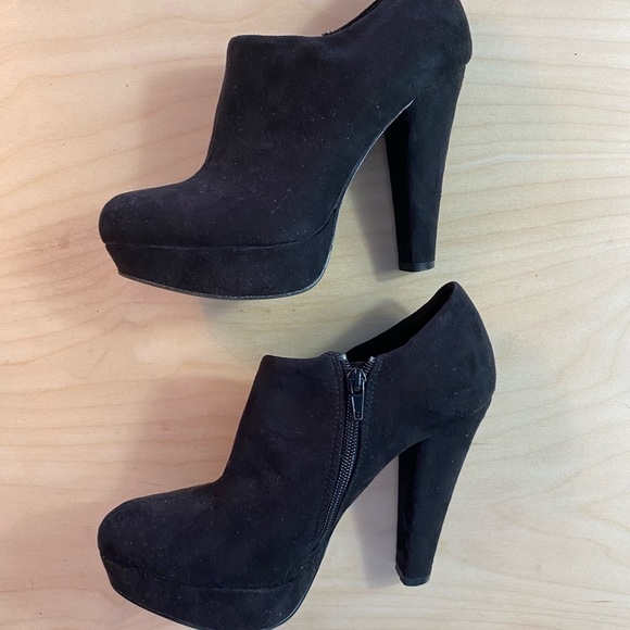 Limelight  Cubbie Heel Ankle Boots size 8 - Picture 11 of 11